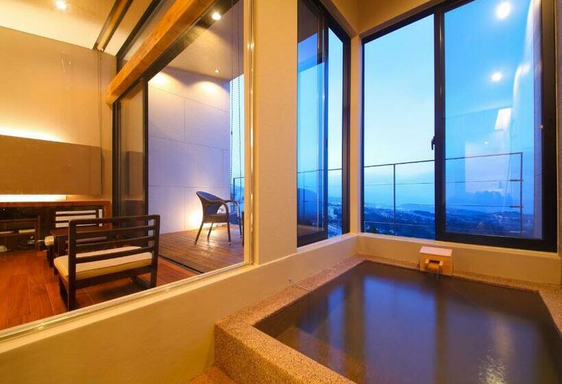Номер Стандарт, Terrace Midoubaru