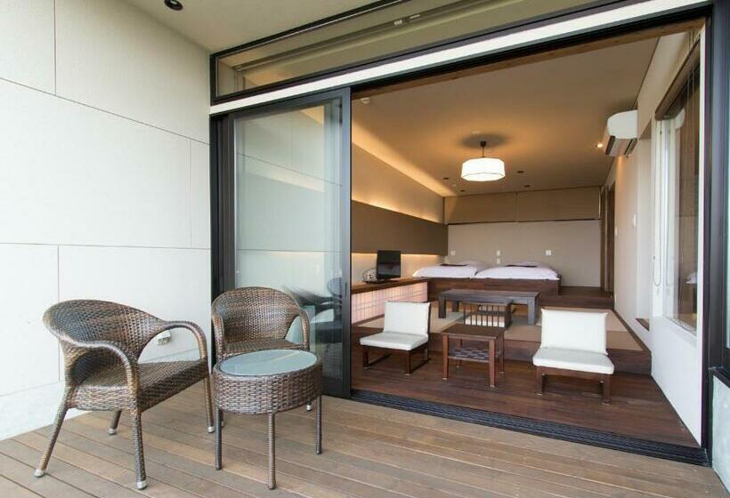 标准间, Terrace Midoubaru