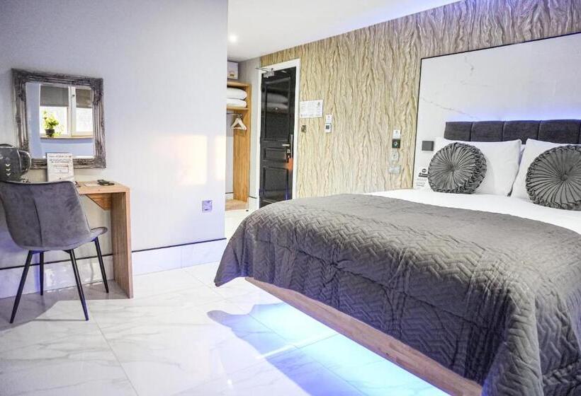 스탠다드 룸 킹사이즈 침대, The Arundell