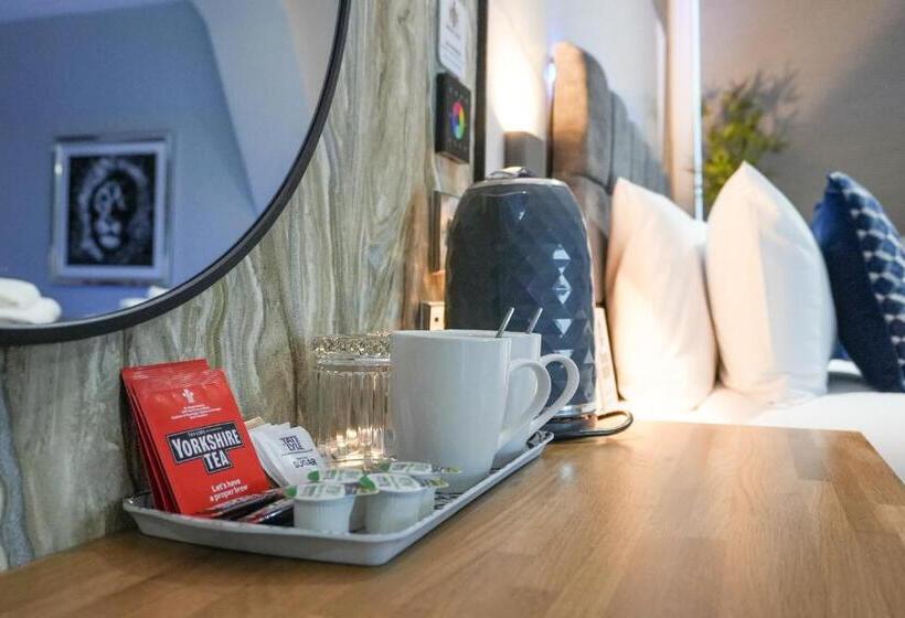 디럭스 4인 룸, The Arundell