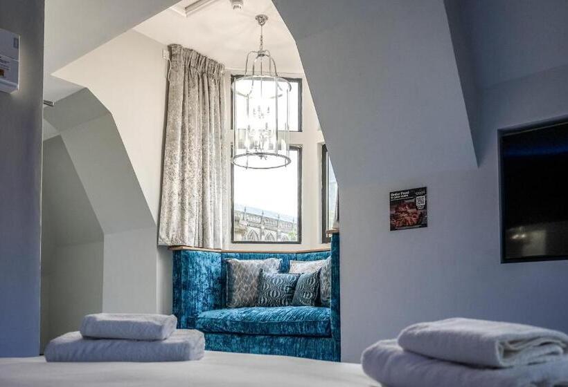 디럭스 룸 킹사이즈 침대, The Arundell