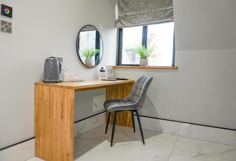 스탠다드 룸 킹사이즈 침대, The Arundell