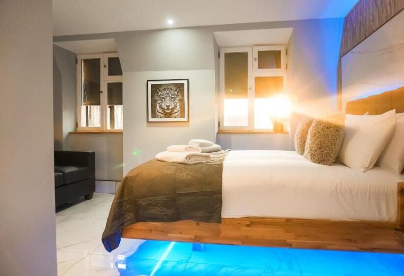 스탠다드 룸 킹사이즈 침대, The Arundell