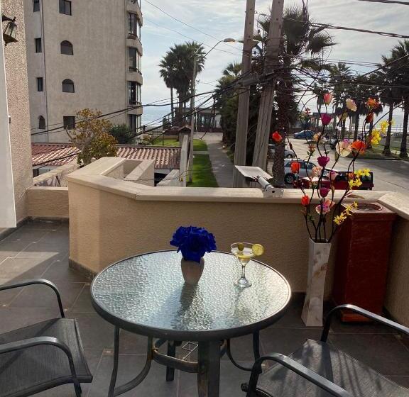 غرفة قياسية مزوَّدة بتراس, Katarsy´s Hostel