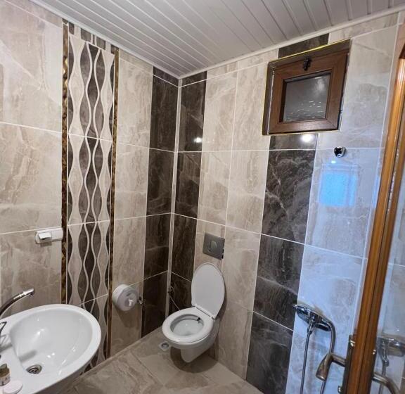 غرفة قياسية ثلاثية, Panorama Otel