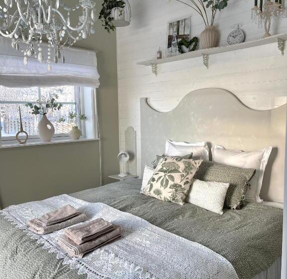 חדר סטנדרט נוף לאגם, Bastuviken Bed And Breakfast