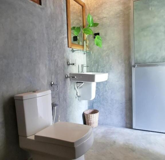 سرير فى غرفة مشتركه, Back Yard Madiha Restaurant And Rooms