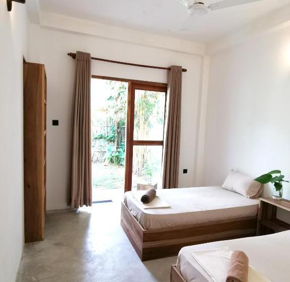 غرفة قياسية ثلاثية مطلة علي الحديقة, Back Yard Madiha Restaurant And Rooms