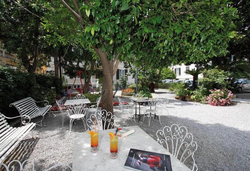 带1个卧室的高级公寓, Genovese Villa Elena Residence