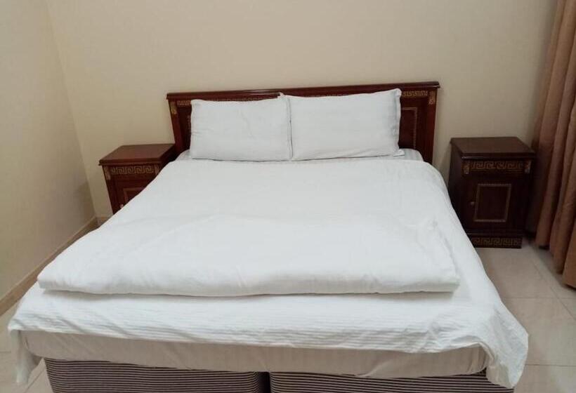 غرفة قياسية ثلاثية, مكان التميز 2