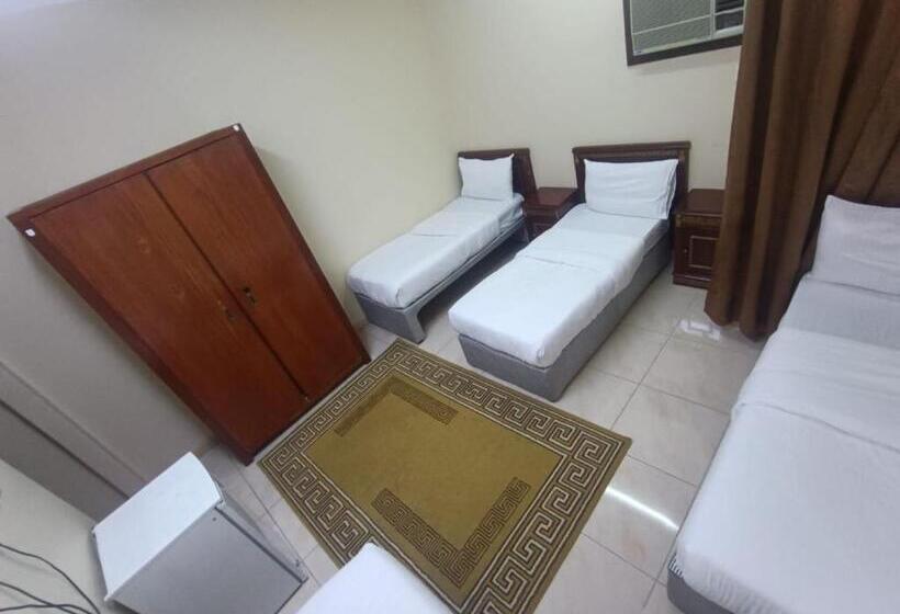 غرفة قياسية رباعية, مكان التميز 2