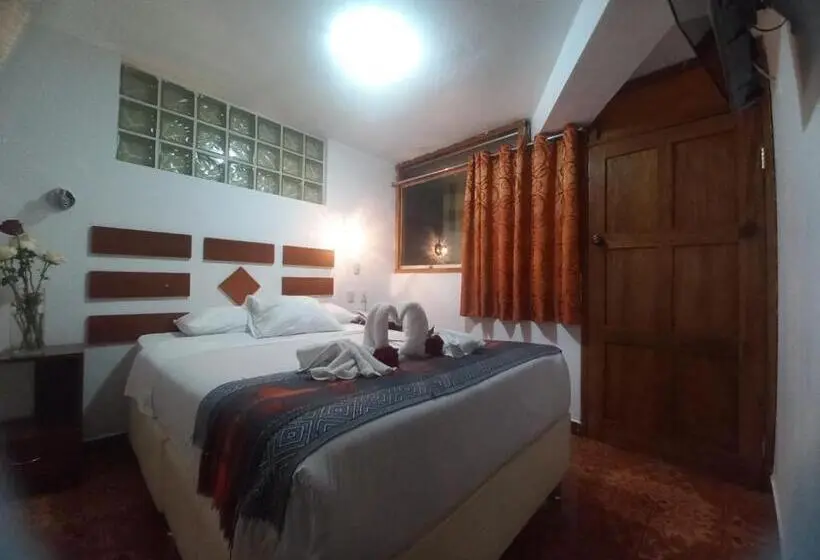 اتاق سوپریور, Paqariq Inn