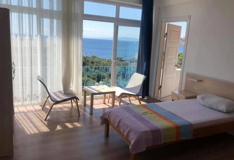 غرفة ديلوكس ثلاثية مطلة على البحر, Marmada Otel