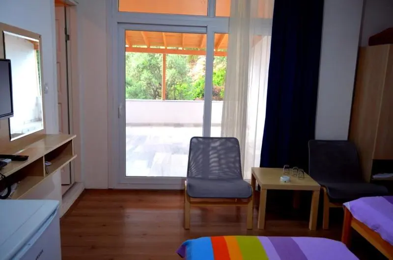 Deluxe Kolmen Hengen Huone Merinäkymä, Marmada Otel