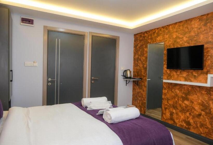 غرفة سوبيريور, Yellow Mansion