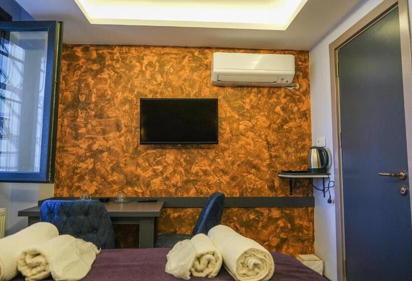 חדר סטנדרט, Yellow Mansion