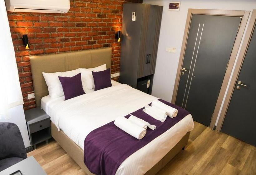 חדר סופריור, Yellow Mansion