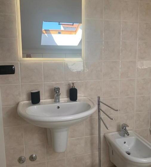 غرفة قياسية رباعية, La Casa Di Roberto