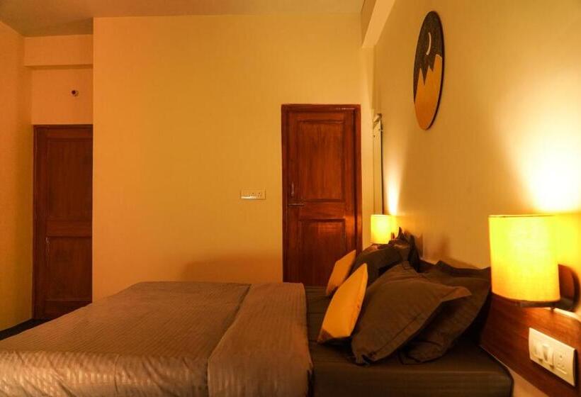 Quarto Estandar com Sacada, Firefly Hostel