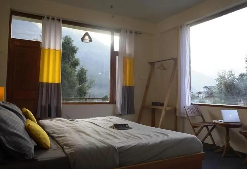 Cameră Deluxe cu Balcon, Firefly Hostel