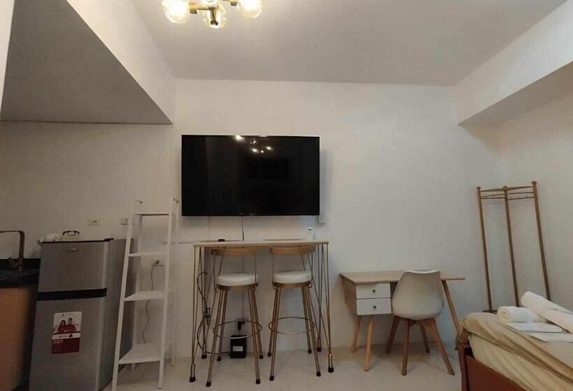 חדר סטודיו סטנדרד, Gk S Condotel