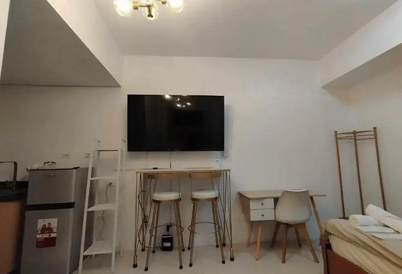 استودیوی استاندارد, Gk S Condotel