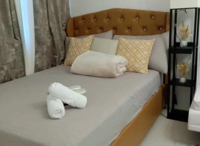استودیوی استاندارد, Gk S Condotel