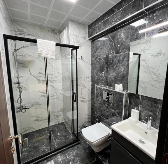 سوییت خانوادگی, Golden Stone Hotel İstanbul