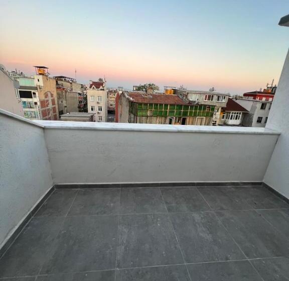 اتاق لوکس با بالکن, Golden Stone Hotel İstanbul