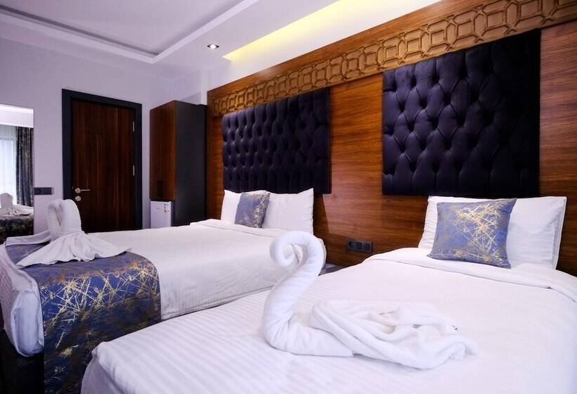 اتاق راحتی سه تخته, Golden Stone Hotel İstanbul