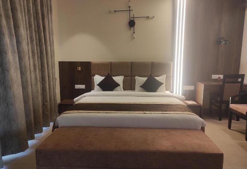 غرفة قياسية سرير كينج, Palm Resorts