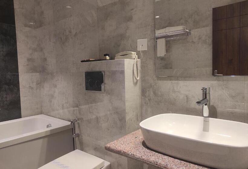 جناح, Palm Resorts