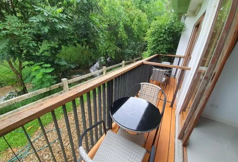 デラックスルーム, Luancharoen Home Resort Phuket