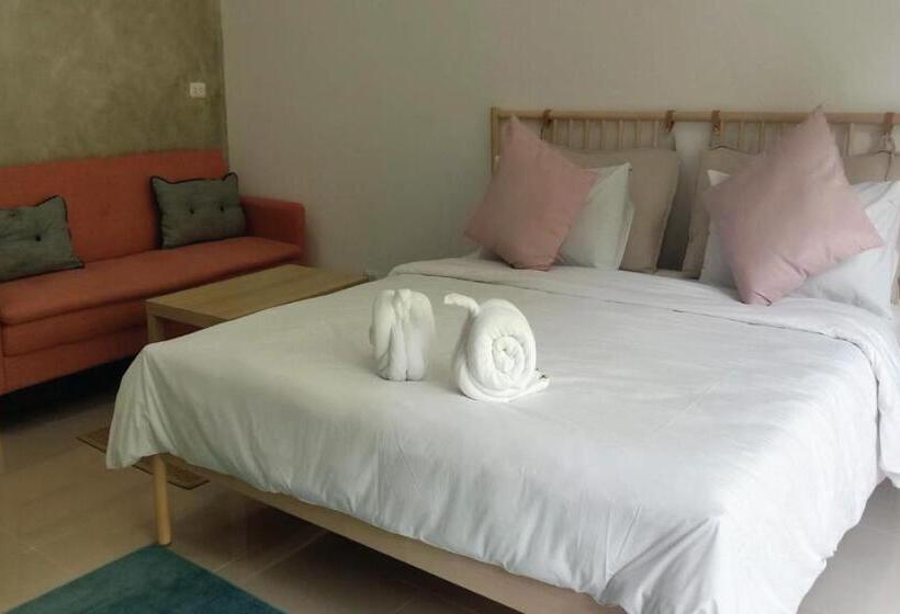 豪华房间, Luancharoen Home Resort Phuket