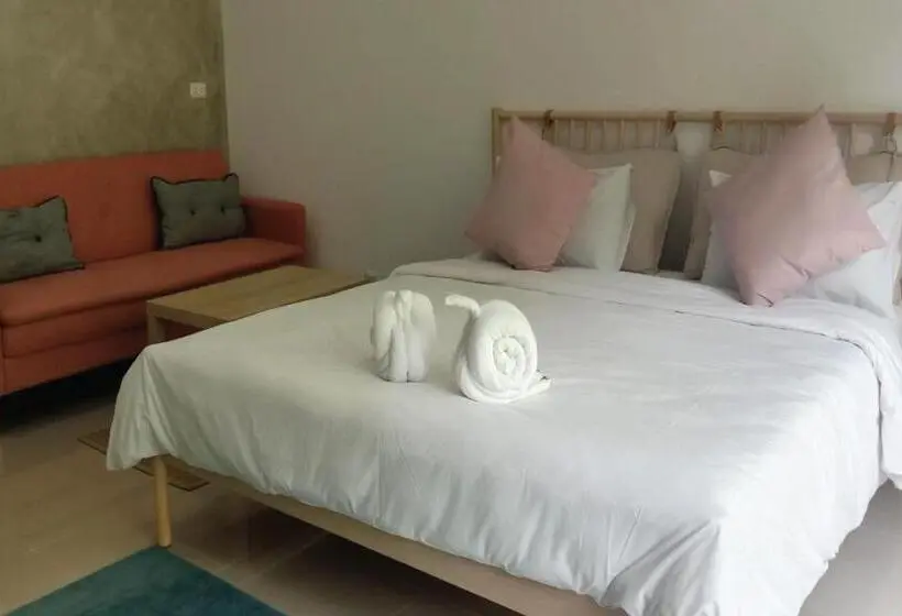 デラックスルーム, Luancharoen Home Resort Phuket