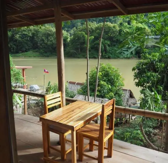 اتاق لوکس با بالکن, Meexok River View