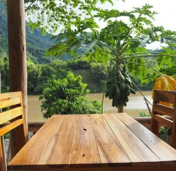 اتاق لوکس با بالکن, Meexok River View
