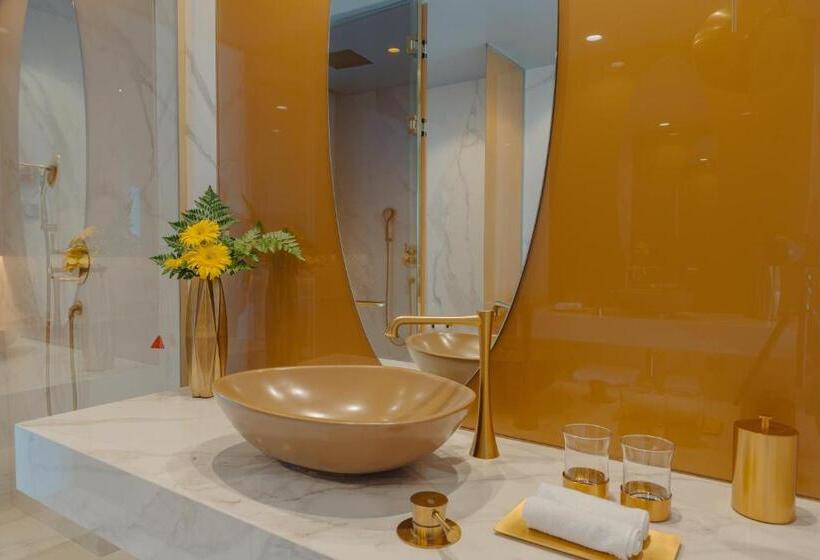 디럭스 룸, The Reserve, The Leading Hotels of The World Savoy Signature