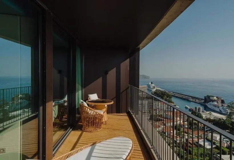 Deluxe-sviitti, The Reserve, The Leading Hotels of The World Savoy Signature