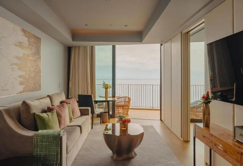 Deluxe-sviitti, The Reserve, The Leading Hotels of The World Savoy Signature