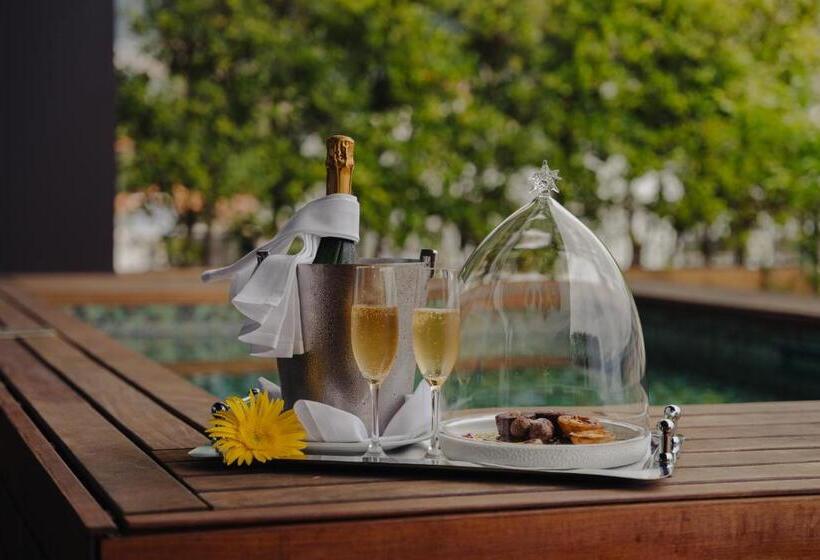 Люкс с Бассейном, The Reserve, The Leading Hotels of The World Savoy Signature