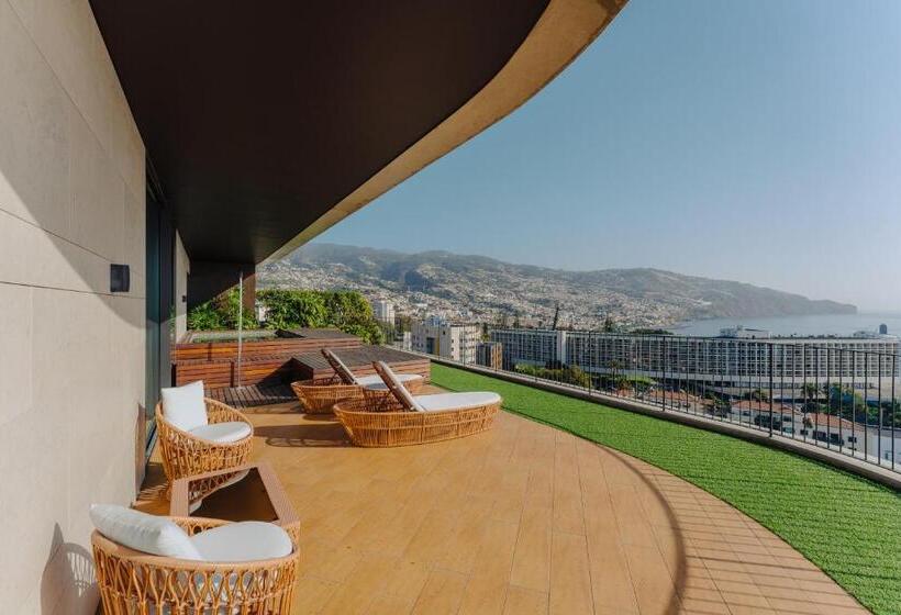 전용 풀장 스위트, The Reserve, The Leading Hotels of The World Savoy Signature