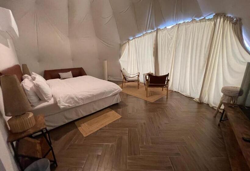 マウンテンビュースイート, منتجع جلامبنغ   Glamping Resort