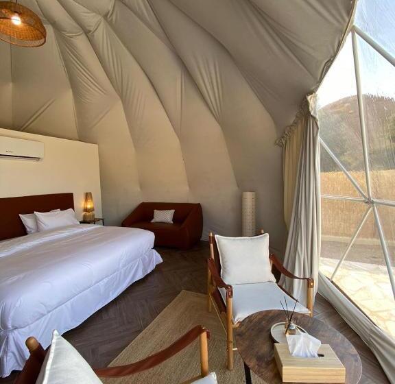 マウンテンビュースイート, منتجع جلامبنغ   Glamping Resort