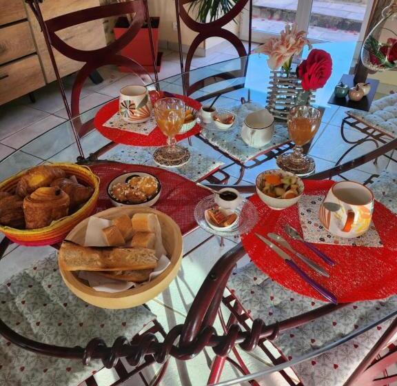 غرفة قياسية, Chambre D Hôte La Coquierrerie