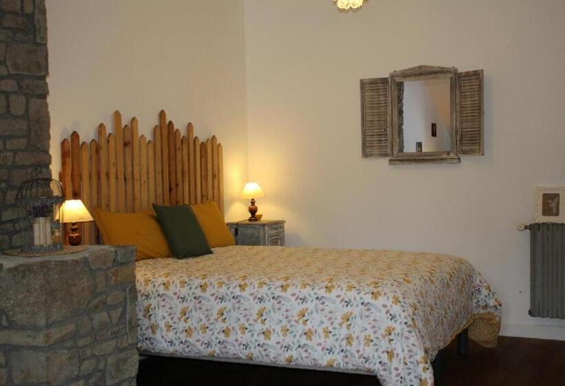 Standard room with outdoor bath, Le Montesser