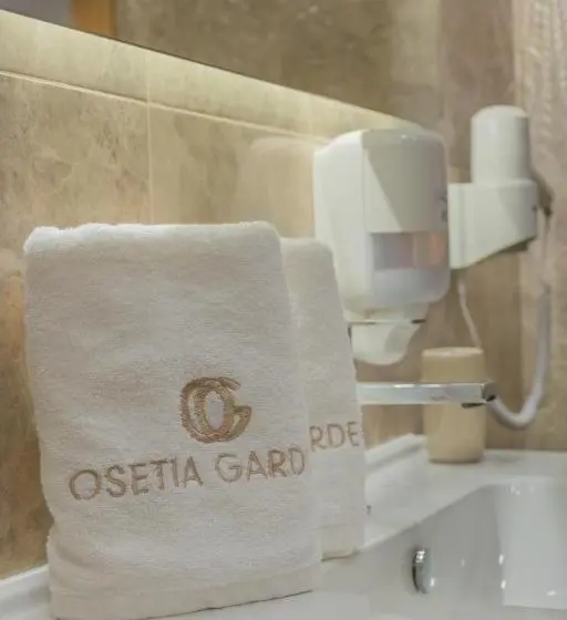 バルコニー付きデラックスルーム, Osetia Garden