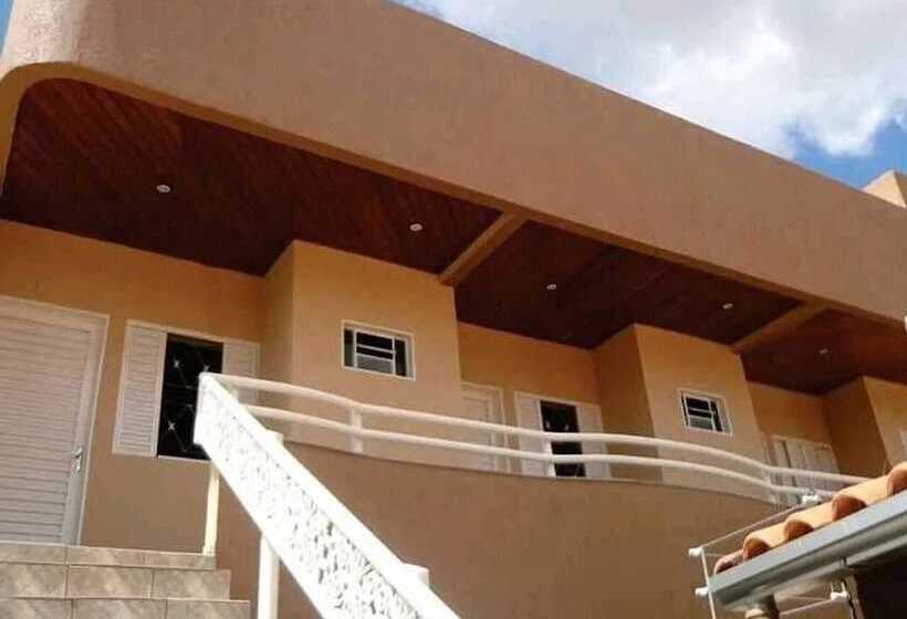 جناح, & Pousada    Luziânia