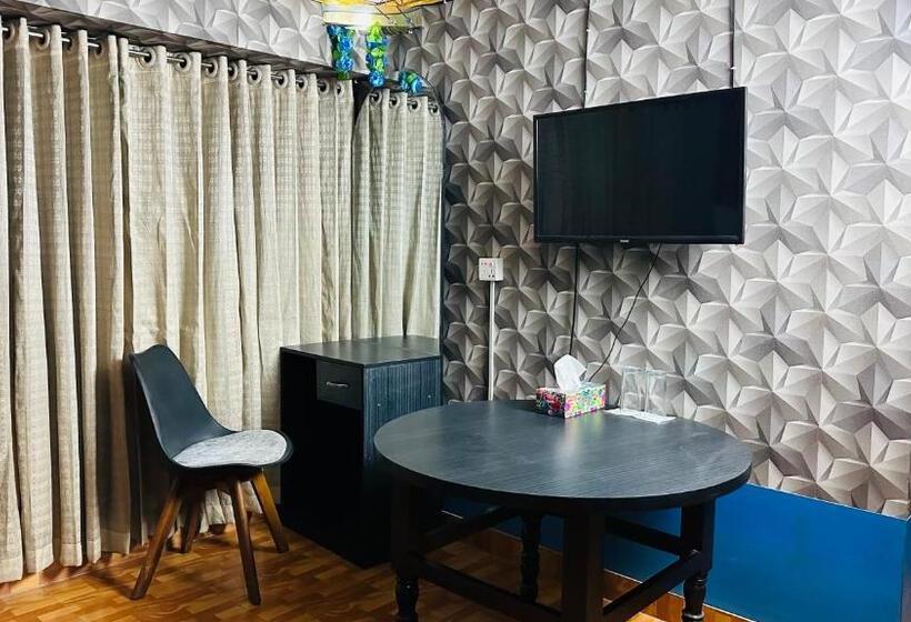 اتاق لوکس خانوادگی, Star Residence