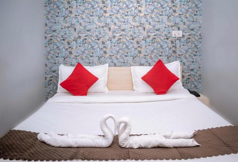 デラックスルーム, Town & Country Inn Guwahati